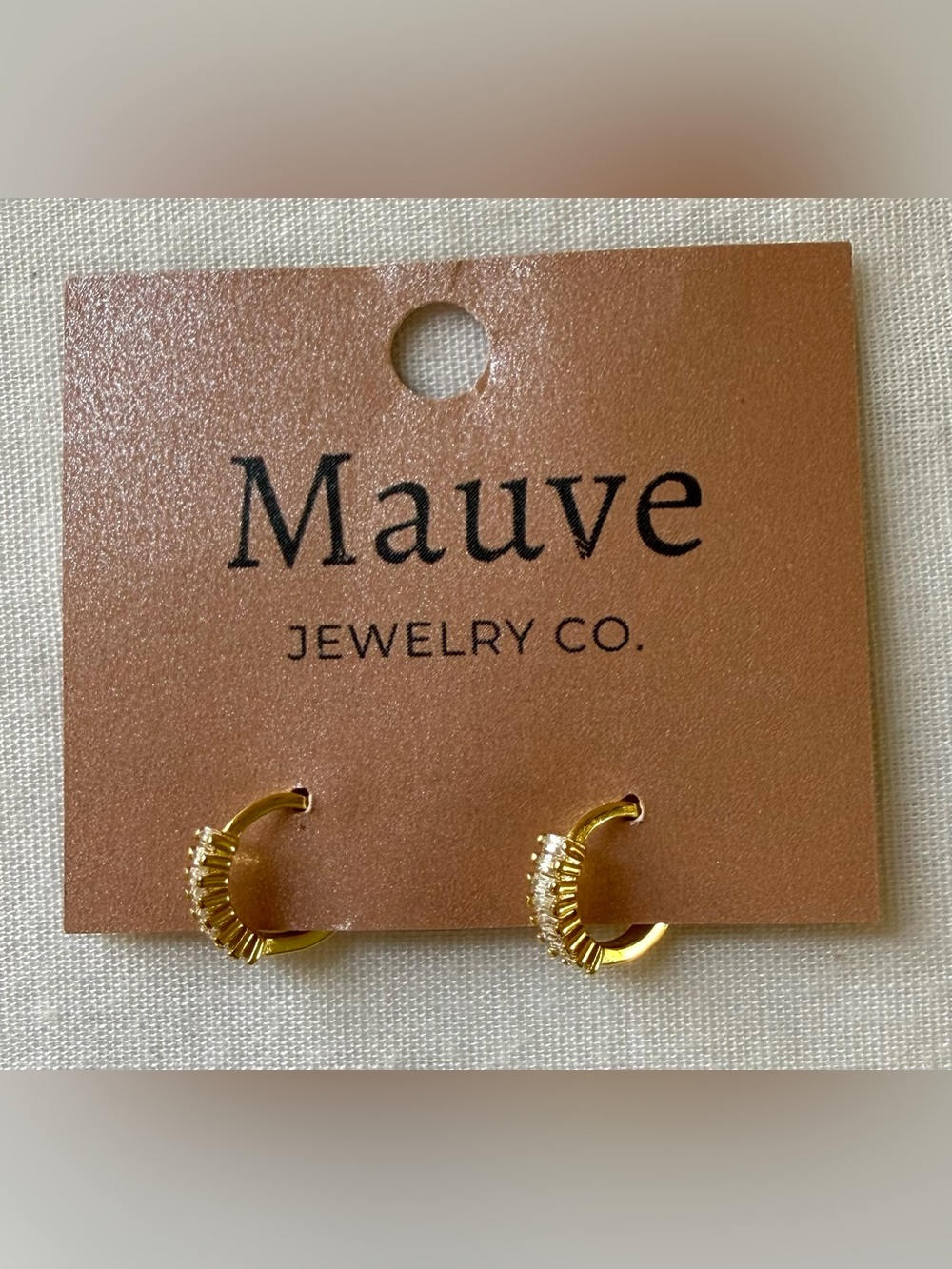 Mauve Jewelry Gold Huggie Hoop Earrings | Diamond Dainty Hoops NWT - Picture 3 of 4